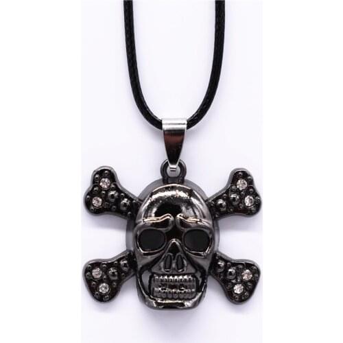 Hot Sale Black Gold Metal Necklace Skull Pendant Accessories Women Men Jewelry Necklaces & Pendants