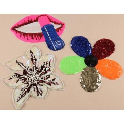 2019 New DIY Big Red Lip Mouth Patches Applique Sewing On Handmade Flower Sequins Heart Patch for Clothing Embroidered Stickers