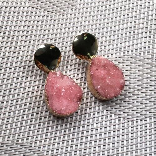 1Pair Trendy Natural Stone Earrings Stud Jewelry Handmade Irregular Watermelon Red Crystal Cluster Stones Drop Earrings