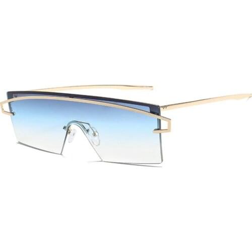 New Design One Piece Sunglasses Women Beauty Fashion Eyewear Trendy Shades for Girl Sun Glasses Oculos De Sol Goggles S8026DF