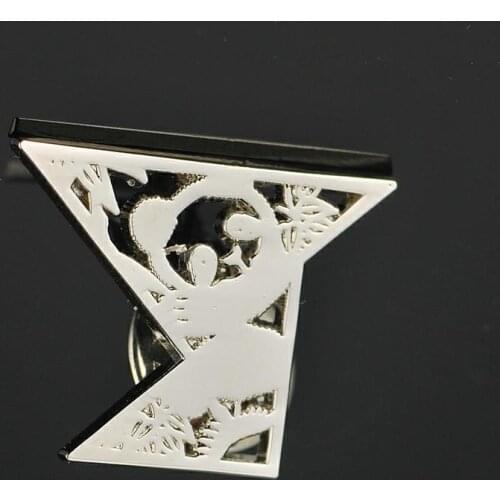 Custom silver badge new design trend zinc triangle round metal badges