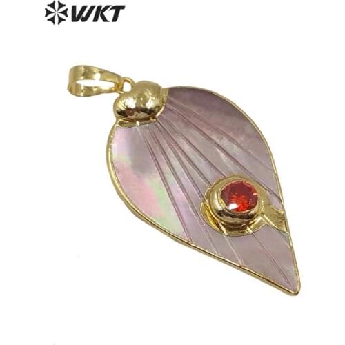 WT-JP200 Wholesale fashion natural pink shell pendants gold electroplated charming teardrop pendant women boho shell pendant
