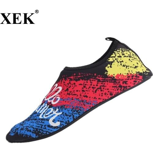 Men Beach Water Shoes Outdoor Swimming Shoes Summer Sandals Lightweight Slip-on Aqua Shoes feminino esportivo ST282