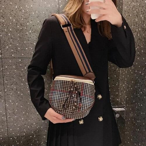 New Fashion Shoulder Bag PU Leather Woolen Crossbody Semicircle Leather Bucket Fashion Purse for Party Wedding Outdoor Travel