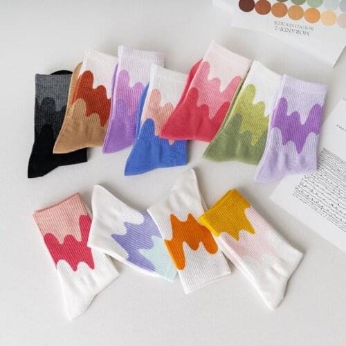 Autumn and Winter New Socks Female 2021 Gradient Ice Cream Wave Stripe Personality Medium Tube Sock White Socks Women Cotton