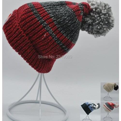 New Arrived 100%Acrylic Warm Winter Fashion Snowboard Casual Knitted Hat