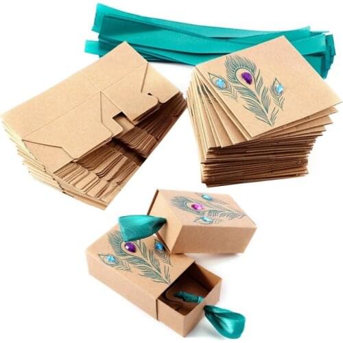 Gift Box Artificial Rhinestone Kraft Paper Feather Candy Drawer Box Design Wedding Supplies