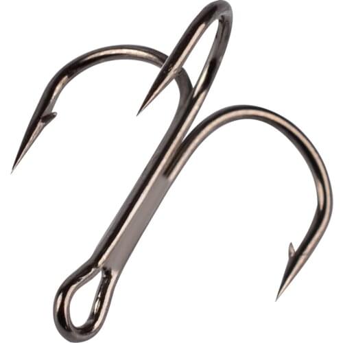 50pcs/lot Treble Fishing Hooks 2/4/6/8/10/12/14# 11-26MM Black Carbon Steel Barbed Lake River Sea Fishing Tees Equipment