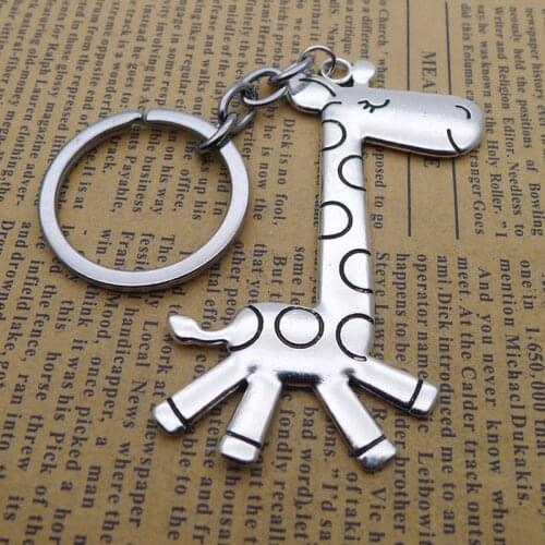 New Fashion Keychain 66x36mm Running Giraffe Deer Pendant DIY MenS Silver Car Keychain Ring Ring Stand Souvenir Gift
