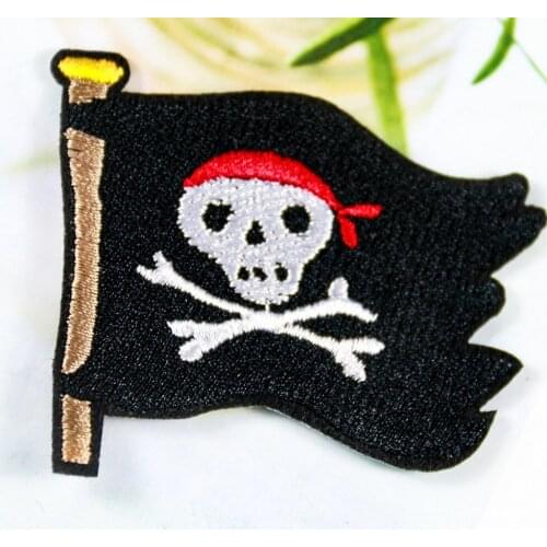 1PCS Punk skeleton Pirate flag delicate Patch for Clothes Embroidery Iron On Patches Applique Clothes Decor Garment Decoration