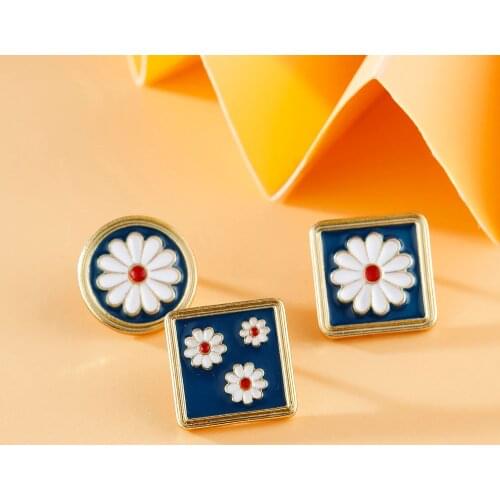 Shamir 3 PCS Geometric Daisy Flower Brooch Fashion Bag Accessories Korean Clothes Pin Badge Women Jewelry Gifts