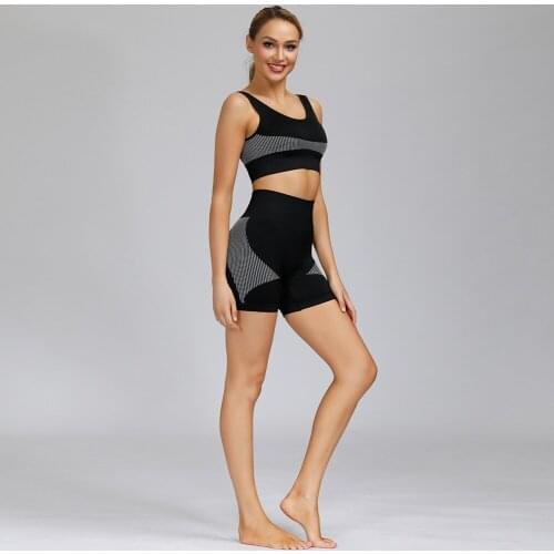 Seamless Yoga Set Women Workout Clothes Padded Sports Bra+High Waist Gym Shorts 2 Piece Set Women Sportwear Fitness Clothing