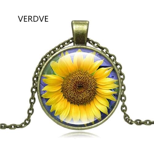 VERDVE 3-color new fashion glass convex sunflower necklace pendant necklace for womens gifts