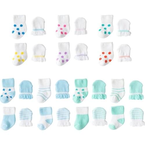 4 Pairs/Set Baby Newborn Socks Gloves Anti-scratch Breathable Mittens Stocking Kit for 0-6 Months Infants Toddler