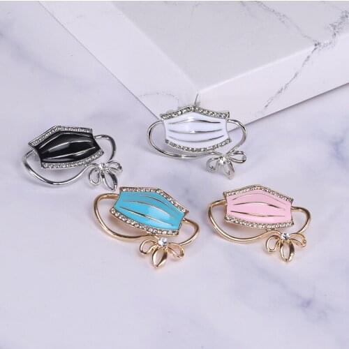 Fashion Metal Dripping Oil Rhinestone Cartoon Mask Brooch Female Pin Creative Popular Corsage Jewelry Accessories
