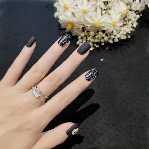 24pcs/box Black Matte Fake Nails With Glue Type Removable Mid Length Paragraph Fashion Manicure Artificial Nails With Designs DL