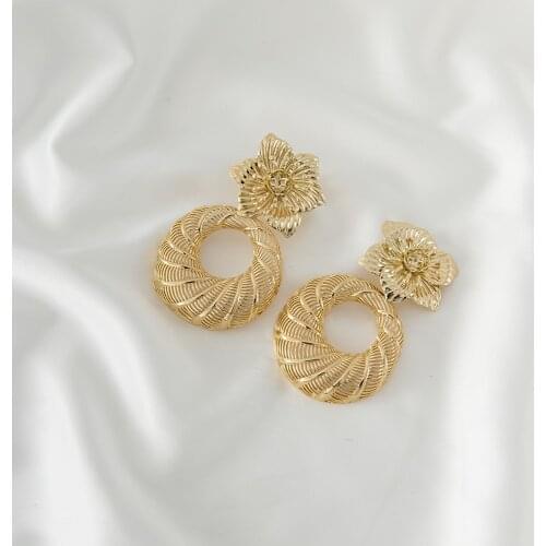 Earrings Kenya bulingbuling design sense long metal lady popular big wife cost-effective concert large size