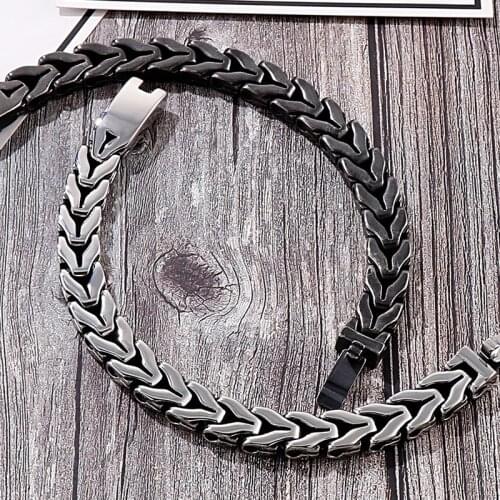 Vintage Bracelet For Men In Stainless Steel Solid Metal 12MM V Shape Chain Hiphop Bangle Man Male Jewelry Accessory Wholesale