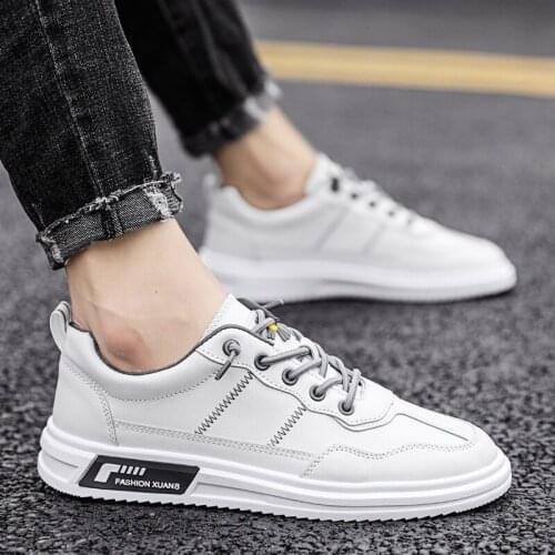 New all-match mens board shoes, microfiber leather casual shoes, light and comfortable, low-cut sneakers, one-step trend