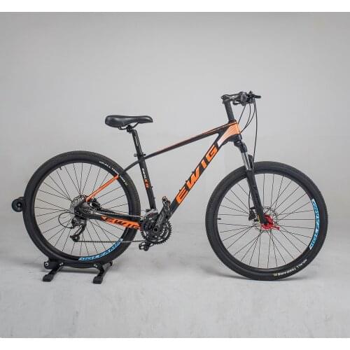 Hot Sell Carbon Fiber Mountain Bike 29er MTB With M2000 Derailleur System And Hydraulic Brake In Stock