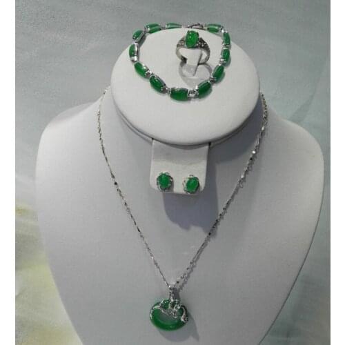 New hot Natural Malay jade pendant