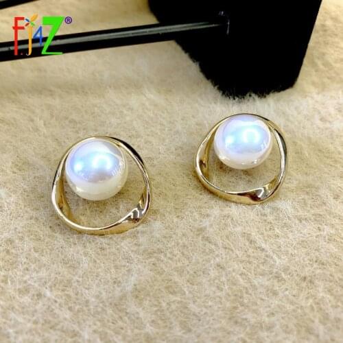 F.J4Z Womens Trend Earrings 2021 Hollow Irregular Geometric Simulated Pearl Statement Stud Earring stadniny kolczyki