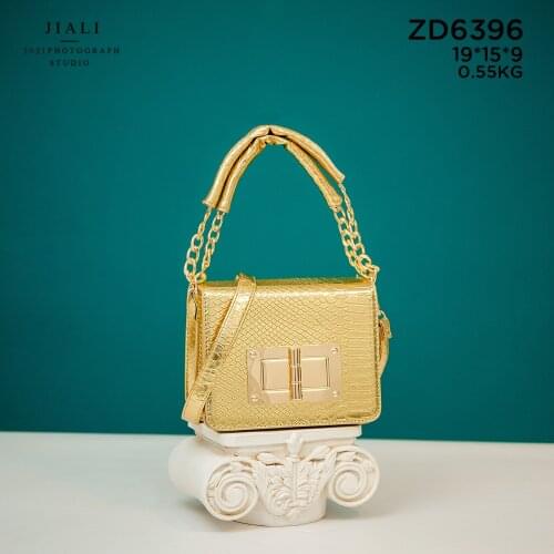 Womens shoulder bag Fashionable new python leather square hardware buckle with leather chain golden crossbody shoulder bag