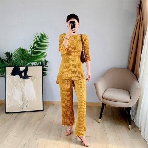 Miyake Pleated Heavy Industry Pleated Suit Women 2021 Autumn Casual Straight Pants + Cropped Sleeve Tops Plus Size Clothes