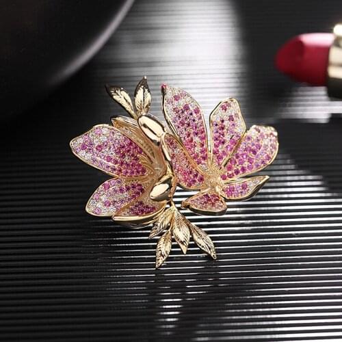 Luxury Female Crystal Stone Brooch Rose Gold Silver Color Party Brooches For Women Vintage Bridal Flower Zircon Wedding Brooch