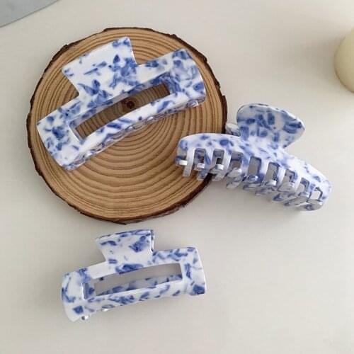 2021 new retro blue and white porcelain pattern hairpin Chinese style acetate plate gripping clip back head plate hair claws