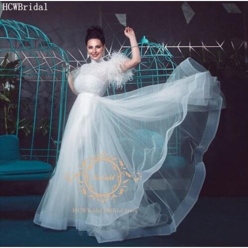 Long White Arabic Evening Dress High Neck Beads Feather Dubai Women Prom Gowns Plus Size Formal Occasion Party Dresses Cheap