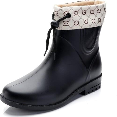 Rain Boots Women Fashion Ankle Rain Shoes New Arrivals Winter Rainboots Waterproof PVC Women Boots Garden Washing Work Shoes