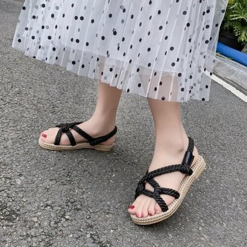 Fashion Flat Shoes Woman Summer Handmade Straw Sandals Women Footwear Linen Woven Hemp Rope Sandals Beach Slippers Women