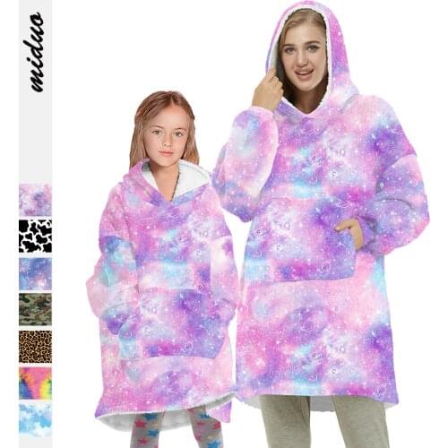 Winter Family Matching Sherpa Blanket Hoodie Printing Plush Coral Fleece Blanket Sleeves Oversized Hoodie Blanket Double-sided
