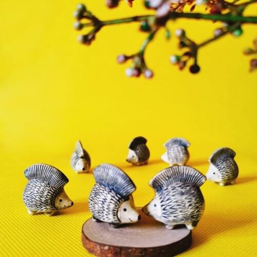 10 Pcs/vintage cute hedgehog/miniatures/lovely/fairy garden gnome/terrarium decoration/cute/a023