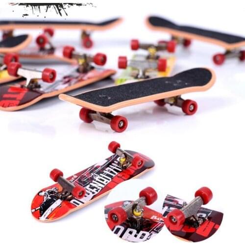 Alloy Stand Plastic Mini Finger Boards Mini Skate Finger Skateboard Kids Toys 77HD