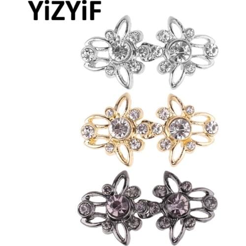 3 Pairs Cardigan Clips Brooches Clip Decorative Shiny Crystal Cape Cloak Clasps Fasteners Sew On Hooks and Eyes Cardigan Clips