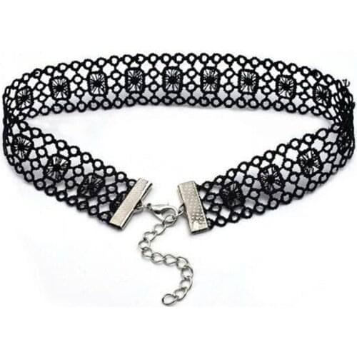 Nx176 Korean version Fashion Vintage simple Gothic Black Hollow geometry Square flower side Choker Necklaces Womens Jewelry