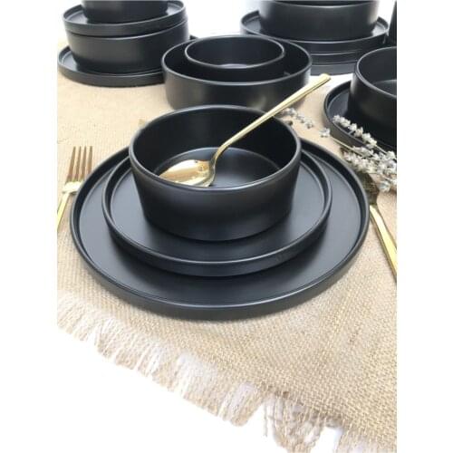 Luxury 2021 Stackable Matt Black 24 Pieces Dinner Set for 6 People Premium Dinnerware Set