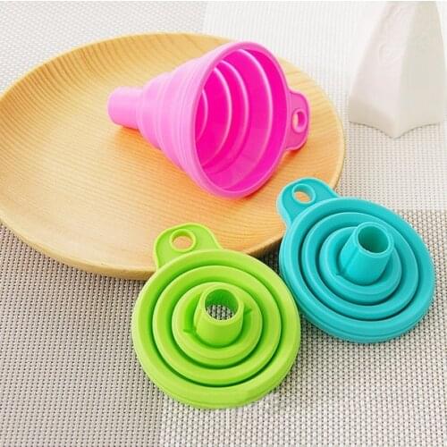 Kitchen Gadget Retractable Multi-Couple Silicone Mini Funnels Bathroom Novelty Collapsible Portable Oil Liquid Hoppers