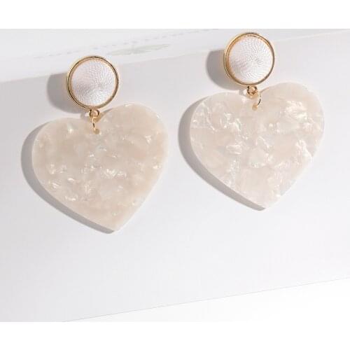 2019 Unique Design White Love Heart Shape Dangle Earring For Women Charm Wedding Jewelry Party Acrylic Za Statement Drop Earring
