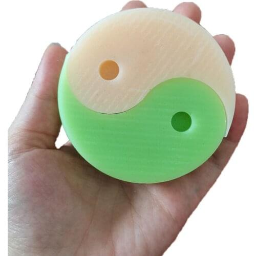 Hot 3D Half Tai Chi Yin Yang Candle Mold Original Design Abstract Soy Wax Aromatic DIY Silicone Mould for Concrete Soap Making