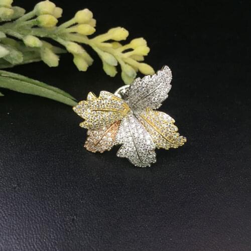 Lanyika Fashion Jewelry Exquisite Leaf Brooch Pin design for Woman Engagement Wedding Micro Paved Zircon Popular Gifts