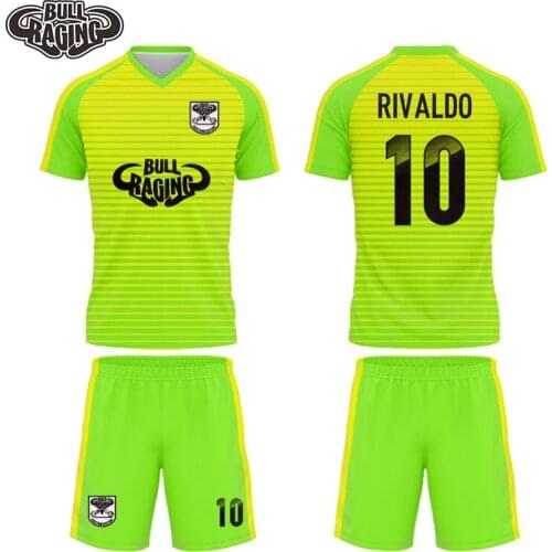 Custom Men Short Sleeve Football Uniform Soccer Shirt and Shorts Traning Sets