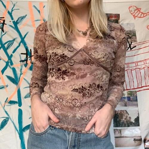 Y2K Aesthetic Fairy Grunge Tees 90s Vintage Brown Floral Print T-shirt Women Autumn Spring V Neck Long Sleeve Cropped Top