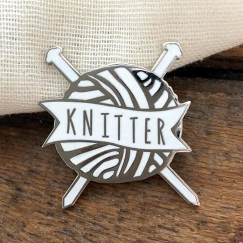Knitter Knitting Yarn Ball Lovers Brooch Pins Enamel Metal Badges Lapel Pin Brooches Jackets Jeans Fashion Jewelry Accessories
