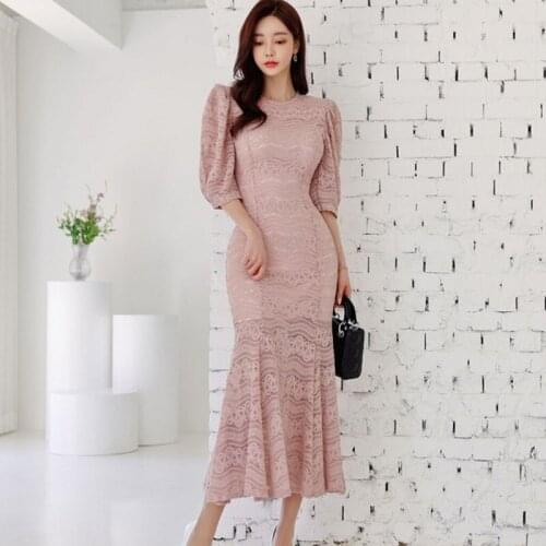 New Korea Summer Women Elegant Hollow Out Pink Black Lace Temperament Party Dress Half Sleeve O neck Slim Mermaid Long Dress