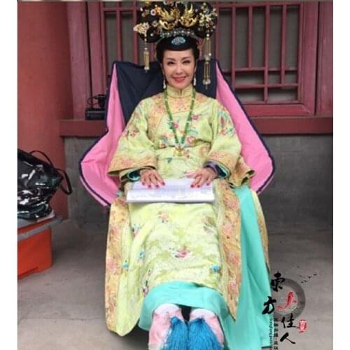 2015 New TV Play Mei Ren Xiang Empress Qi Same Design Green Delicate Embroidery Costume for Qing Dynasty Princess Empress Qifu
