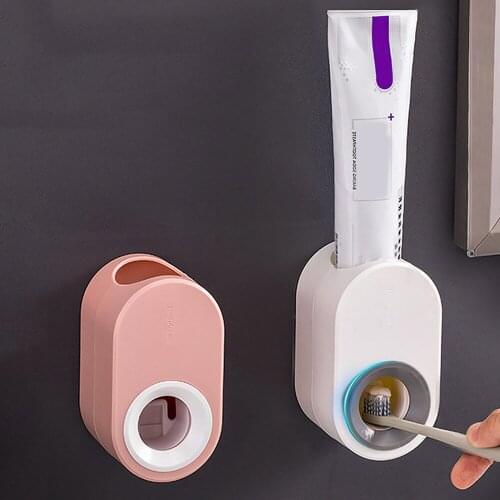 Free Punching bathroom Accessories Toothbrush Holder Automatic Toothpaste Dispenser Toothbrush Wall Mount Rack Bathroom Tools