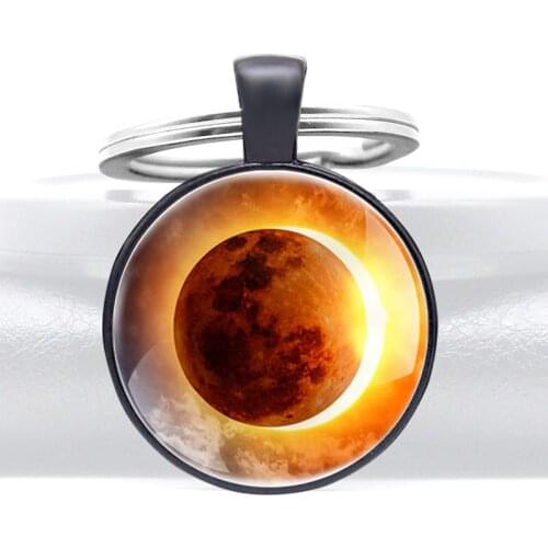 Classic Solar Eclipse Design Glass Dome Pendant Key Chain Retro Men Women Key Rings Jewelry Gifts Keychains